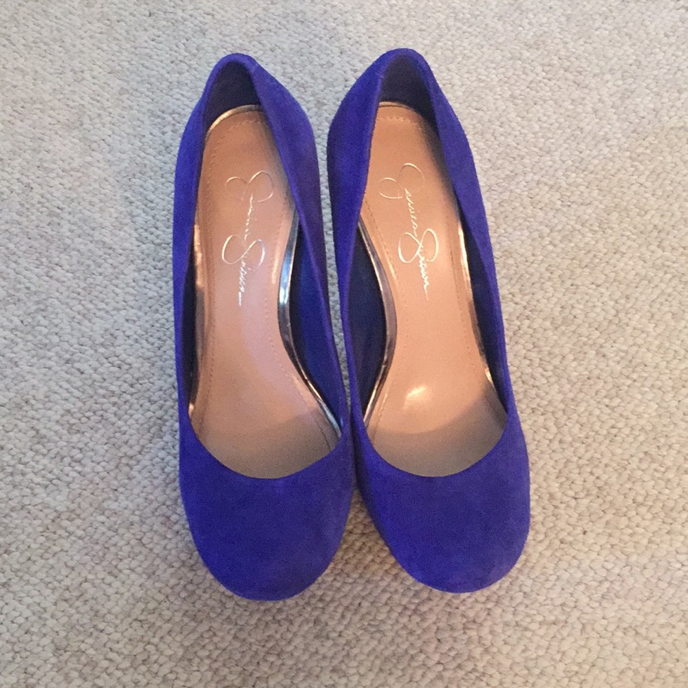 Jessica Simpson pumps.